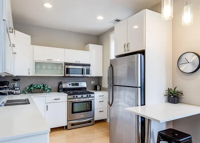 Cozy Beautiful Downtown Unit Chi In Prime River North Location Near Mag Mile - 2